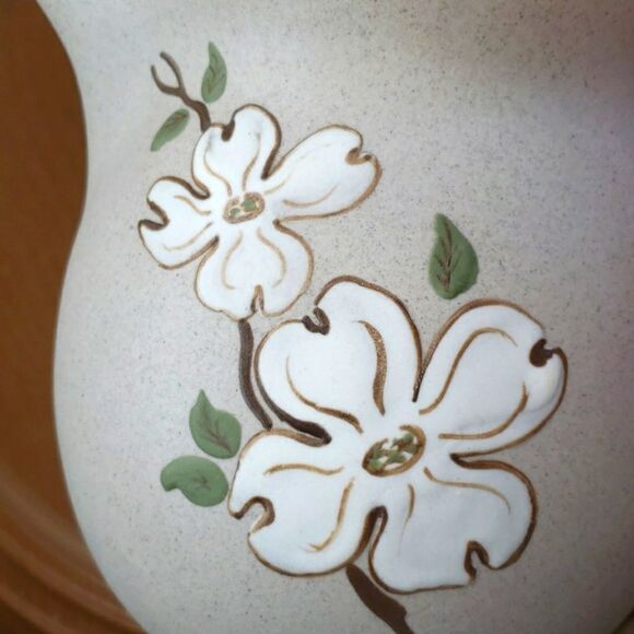 Pigeon Forge pottery creamer - Picture 3 of 9